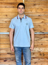 Polo azul claro