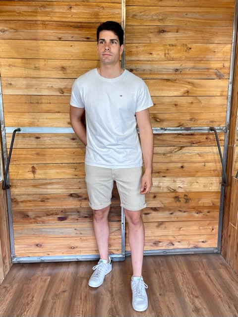 Pantalón corto beige